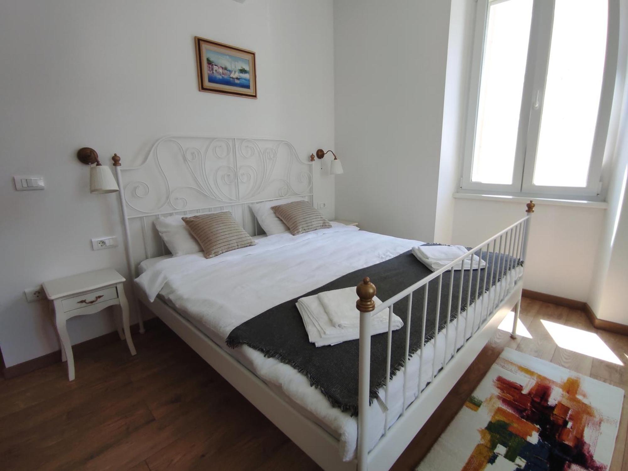 Papavero Rooms Pula Buitenkant foto